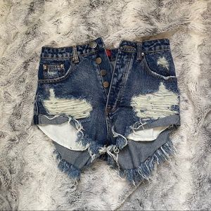 Signature Jean shorts